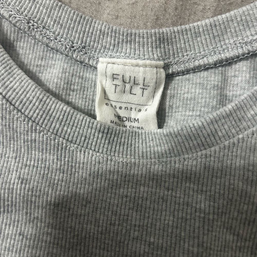 Full Tilt Light Gray Ribbed Top - Picture 2 of 2